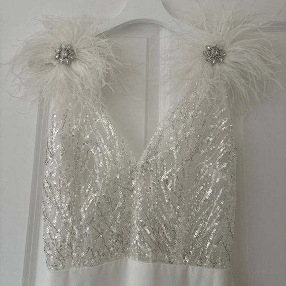 BNWT NADINE MERABI White Feathered Elissa Jumpsuit - Picture 11 of 16